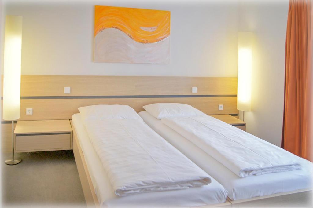 Gasthof-Pension Schuetz Wesenufer Room photo