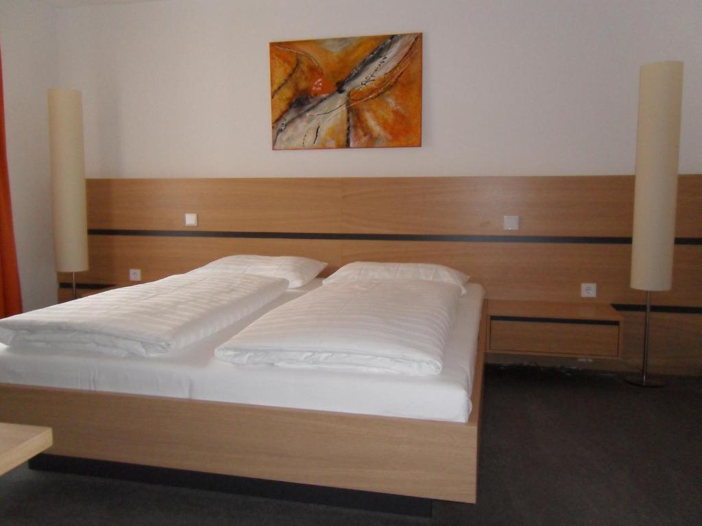 Gasthof-Pension Schuetz Wesenufer Room photo